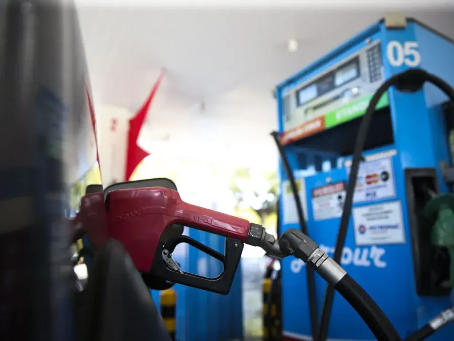 ANP aponta Acre como líder em preços elevados de gasolina na região norte do Brasil