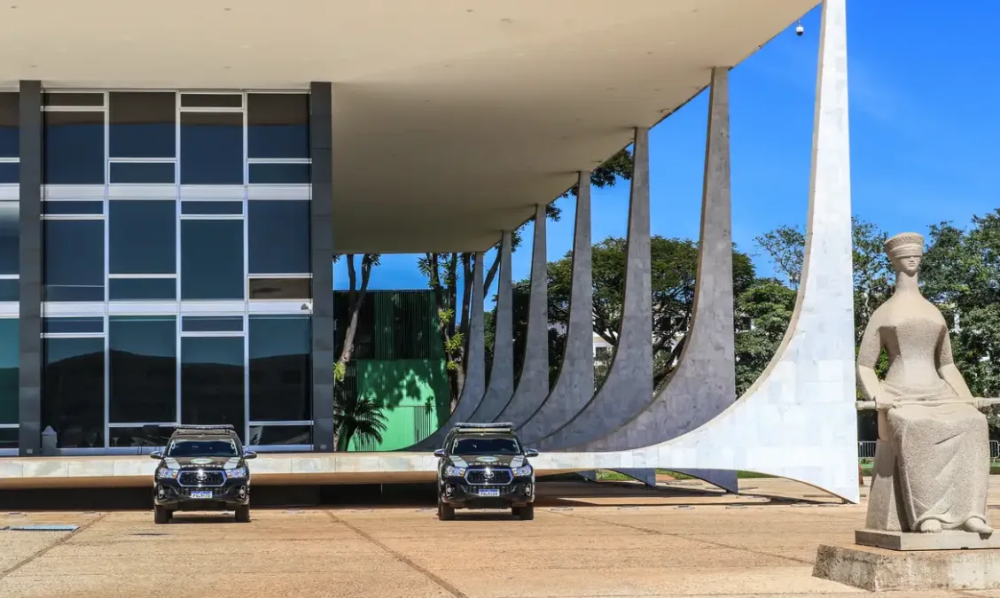 STF agendará julgamento de mais 30 réus por atos golpistas de 8/1