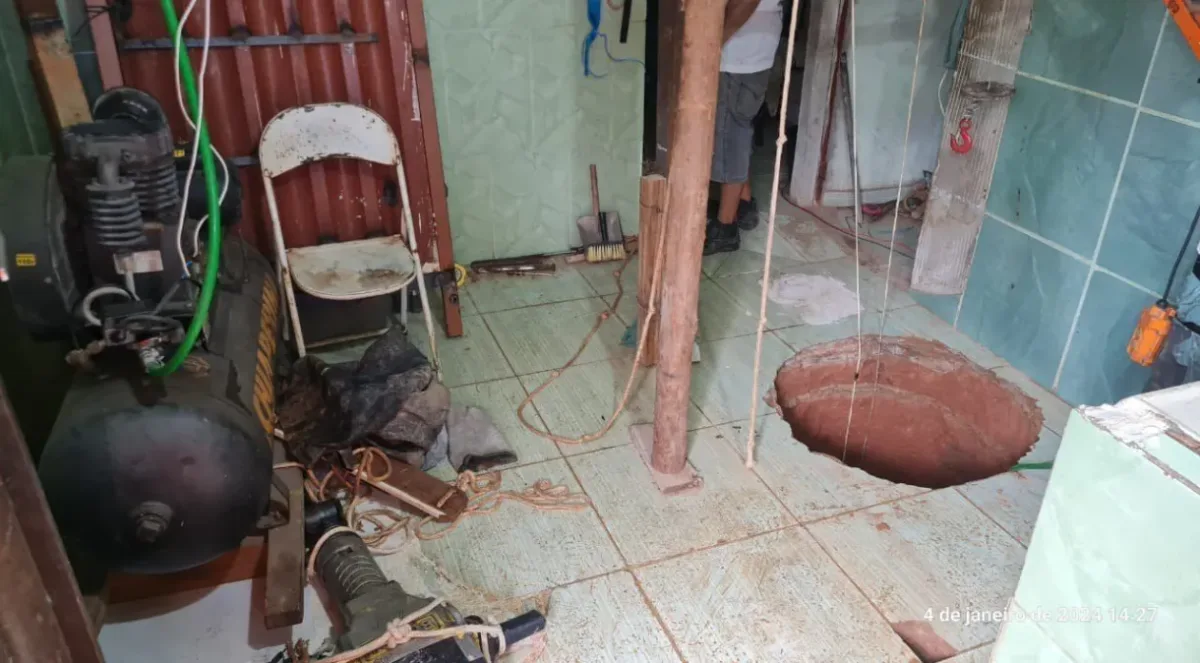 Idoso de 71 anos morre em escavação para “caça ao tesouro” em casa