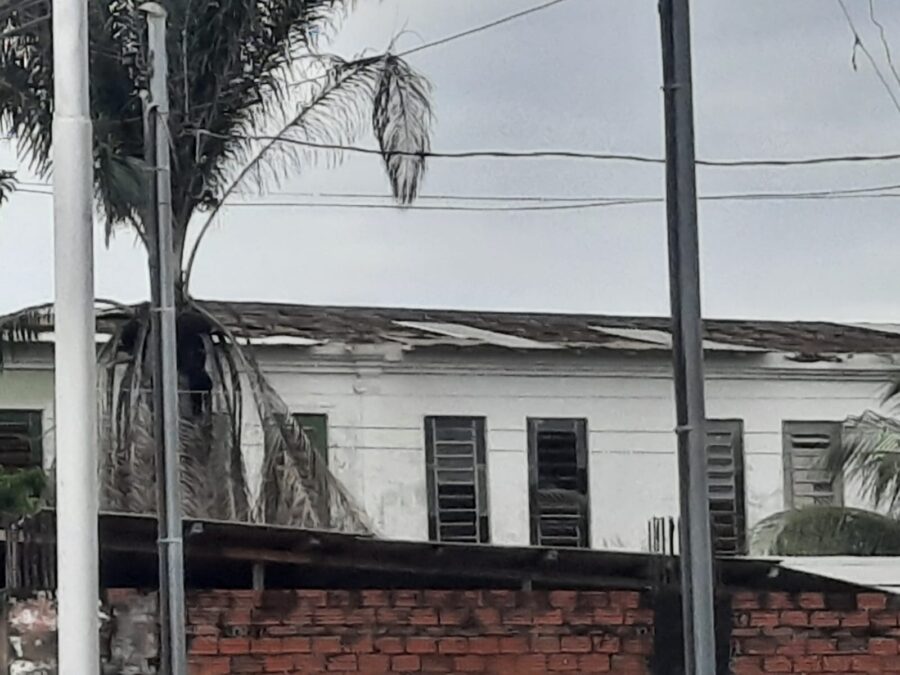 Prédio histórico do Instituto Santa Juliana e Museu em Sena Madureira estão em ruínas