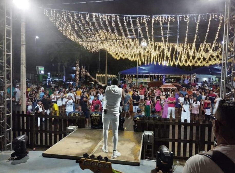 Show de Tatau, em Sena Madureira, foi pouco prestigiado; Valor do Cachê não foi revelado pela Prefeitura