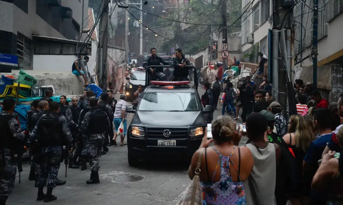 Operações policiais no Rio de Janeiro deixam 22 mil estudantes sem aula