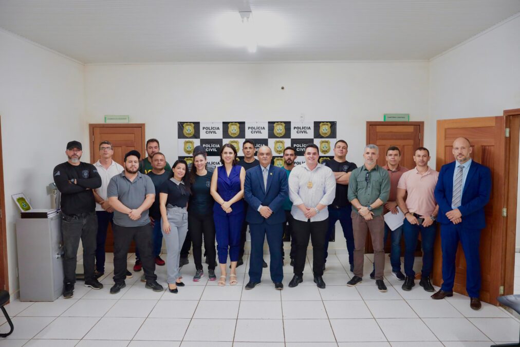 Delegado-Geral da Polícia Civil do Acre anuncia melhorias na delegacia de Sena Madureira