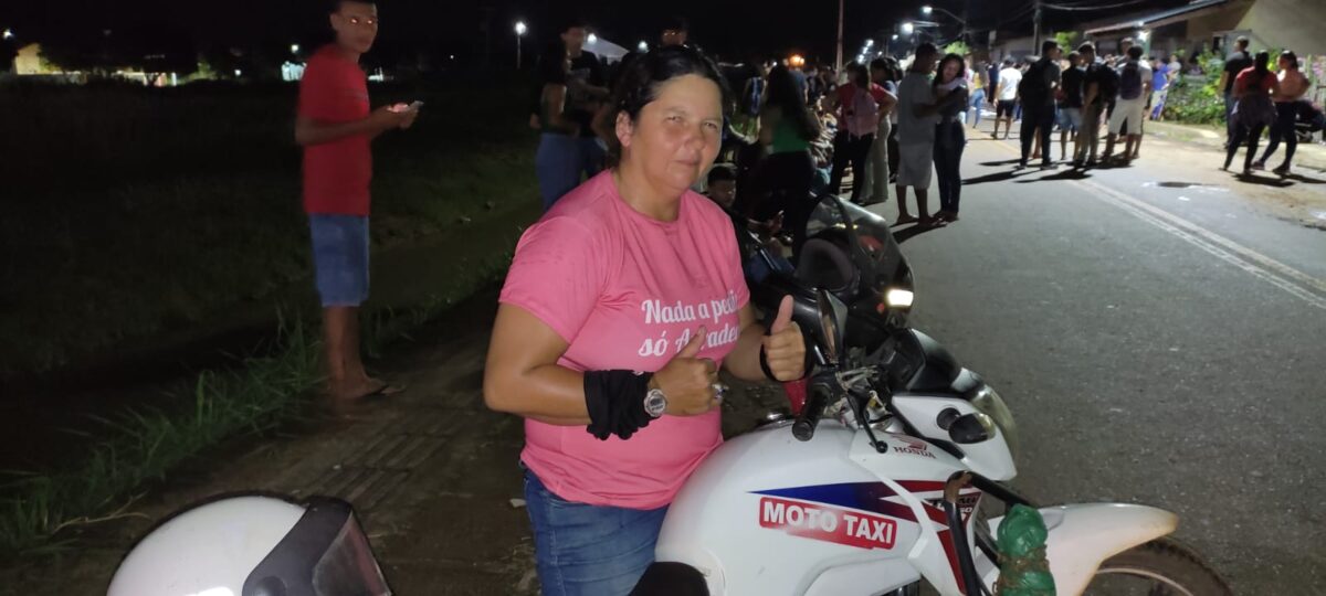 Mototaxista de Sena Madureira cumpre promessa de forma inusitada em Caminhada Penitencial da Igreja Católica