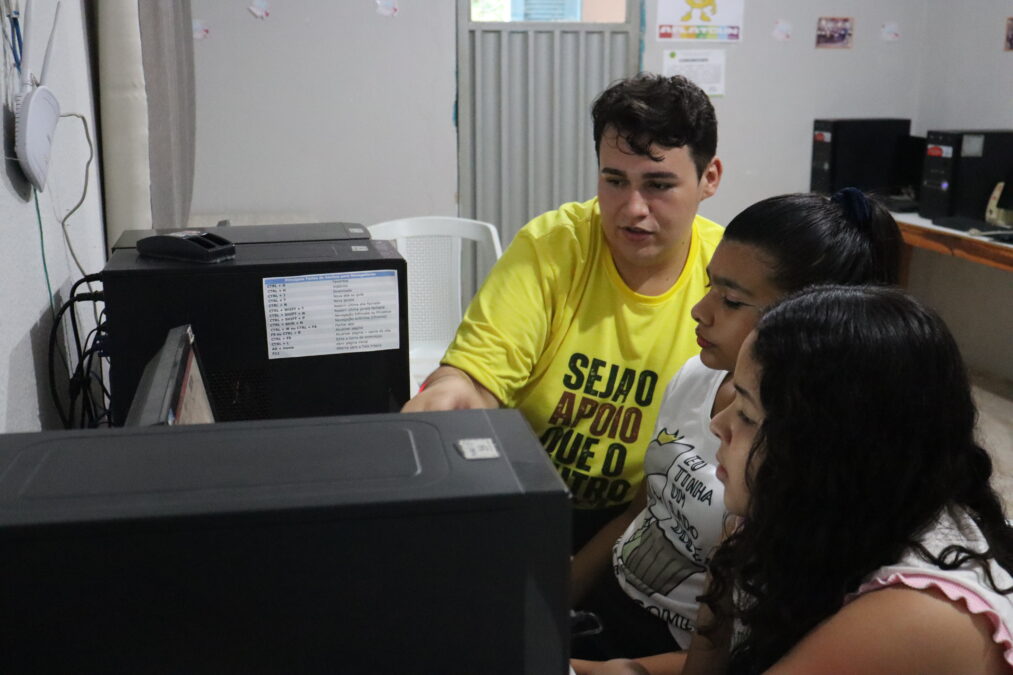 Volta às aulas: 10 dicas para identificar bullying e cyberbullying com crianças e adolescentes