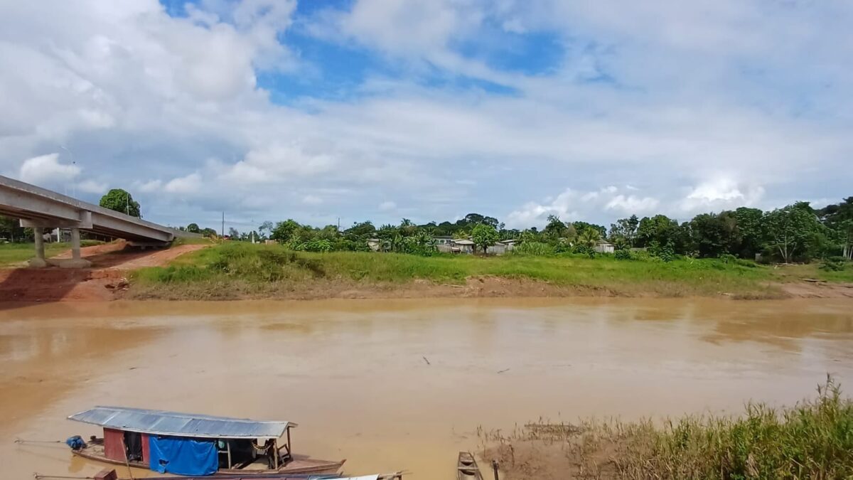 Rio Iaco registra nova elevação devido às chuvas em Sena Madureira