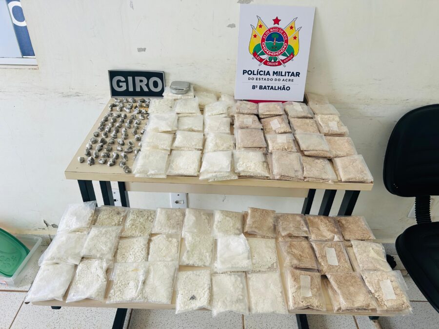 Polícia do 8º Batalhão de Sena Madureira realiza grande apreensão de drogas no bairro Bom Sucesso