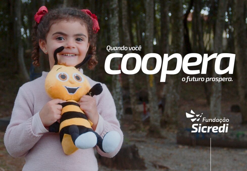 Plataforma possibilita que sociedade também contribua para os programas educacionais