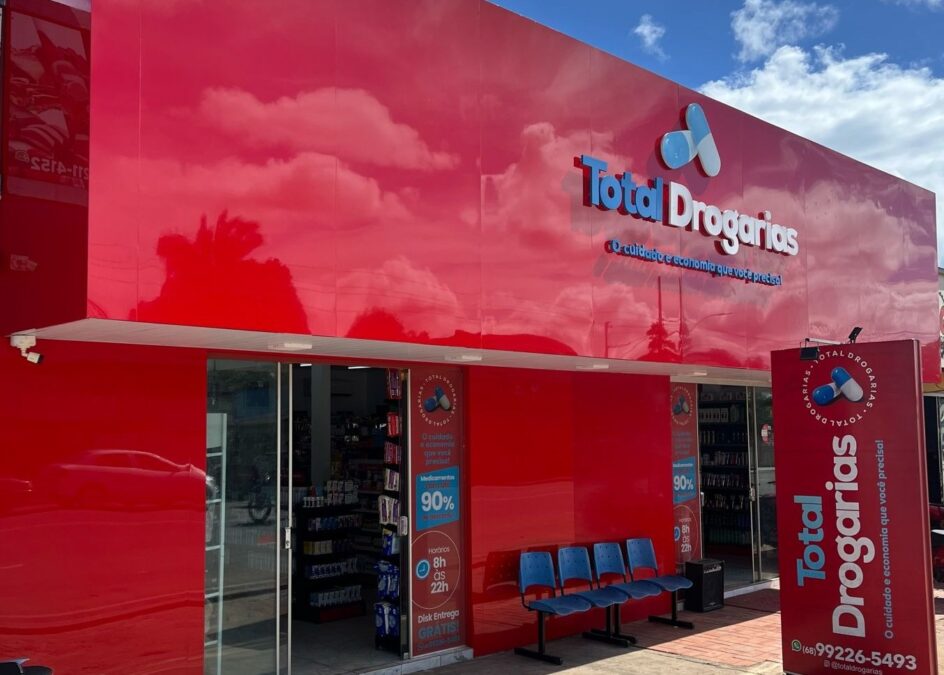 TOTAL DROGARIAS: Primeira drogaria com Atendimento 24 Horas em Sena Madureira!