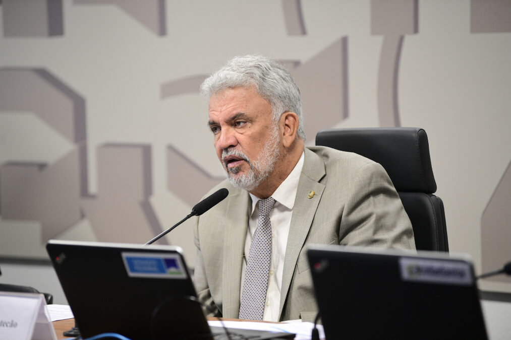 Petecão anuncia mais R$ 1,5 milhão, para ajudar vítimas das enchentes em Epitaciolândia