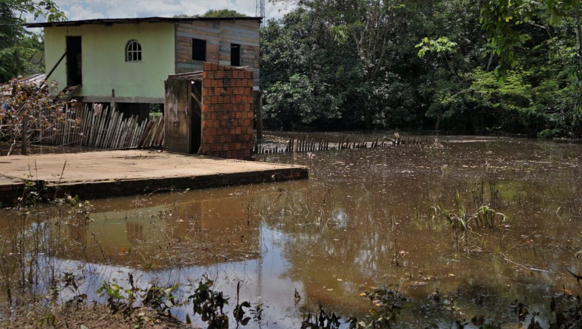 Saúde do Acre alerta população para risco de contaminação por leptospirose