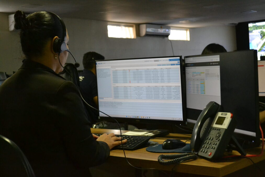 Segurança do Estado orienta atingidos pela enchente sobre uso do 190 e 193