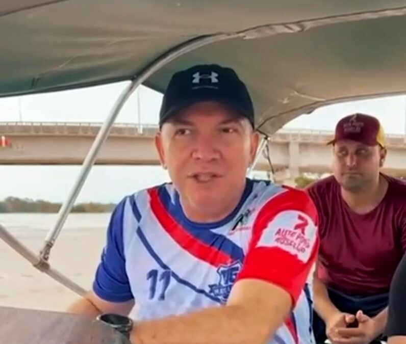 Gerlen Diniz e equipe realizam entrega de mantimentos para famílias alagadas em Sena Madureira