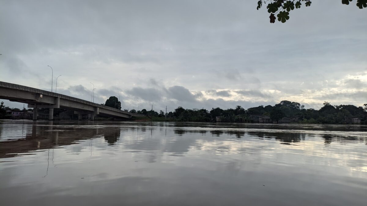 Rio Iaco registra vazante de 23 centímetros durante a noite