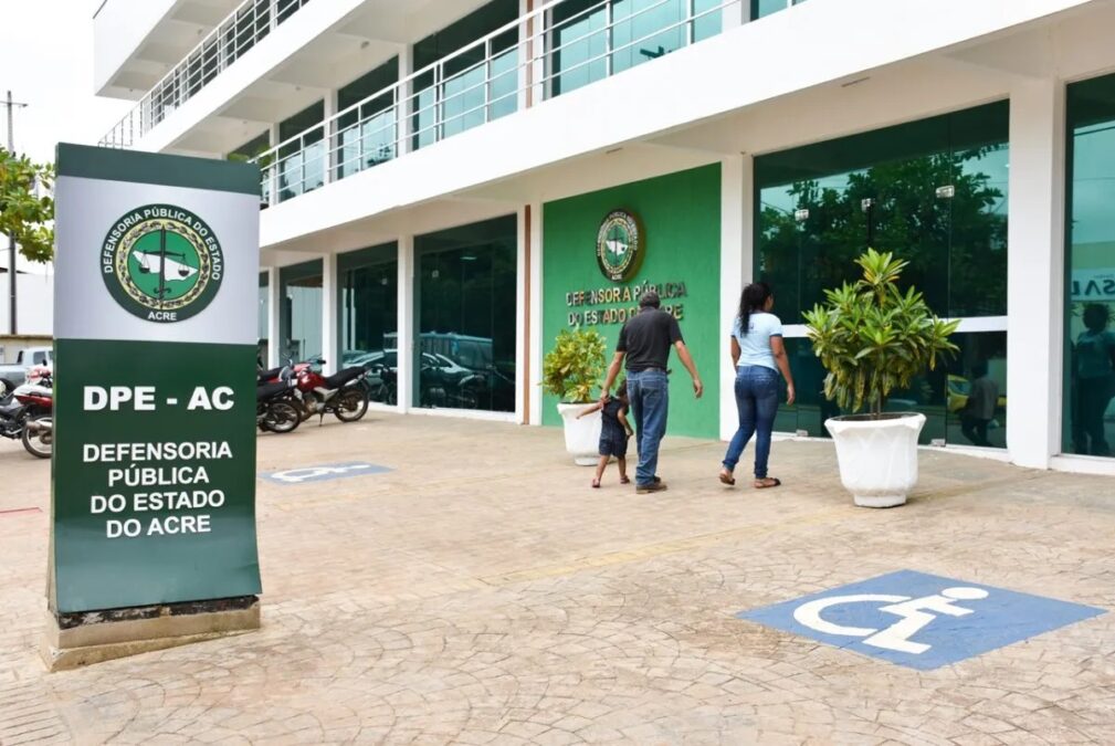 Golpista finge ser defensor público para aplicar golpes; defensoria pública alerta população