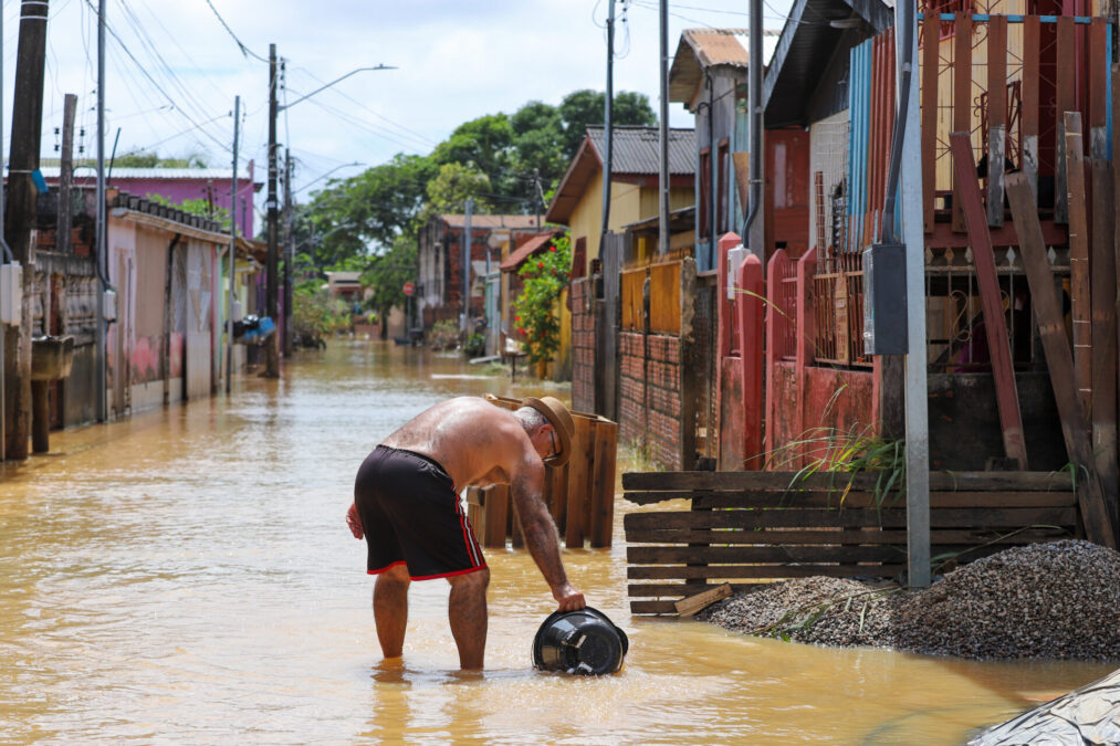 Nível do Rio Acre diminui, mas comunidades ainda enfrentam impactos das cheias