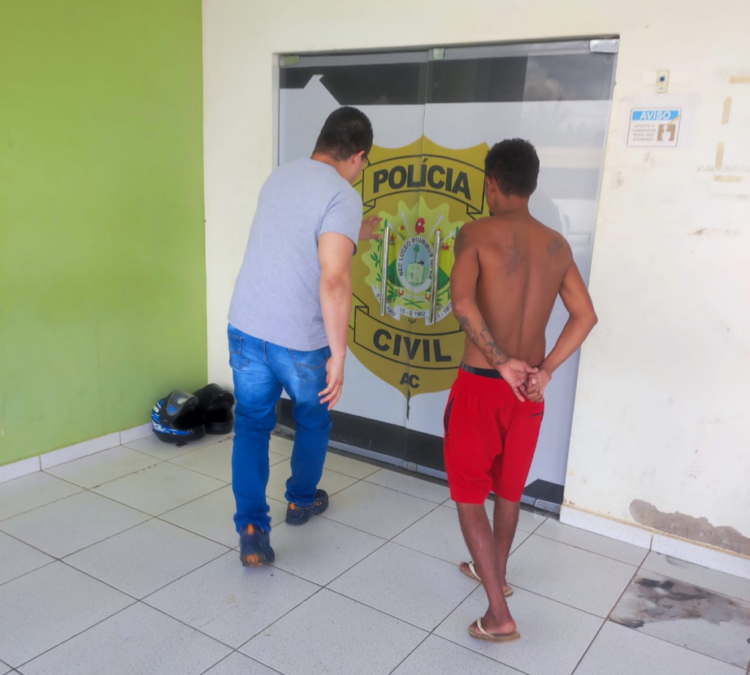 Polícia prende dois em Sena Madureira, um por participação em homicídio e outro por descumprimento de medida protetiva