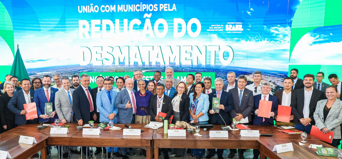 Municípios acreanos receberam recursos do Fundo Amazônia para combater incêndios florestais, diz Petecão