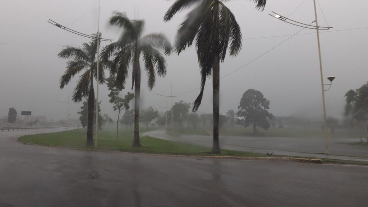 Inmet emite alerta para chuvas intensas no Acre nesta quinta-feira; confira a previsão completa