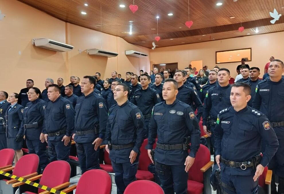 Formatura de promoção de Oficiais e Praças da PM do Acre em Sena Madureira