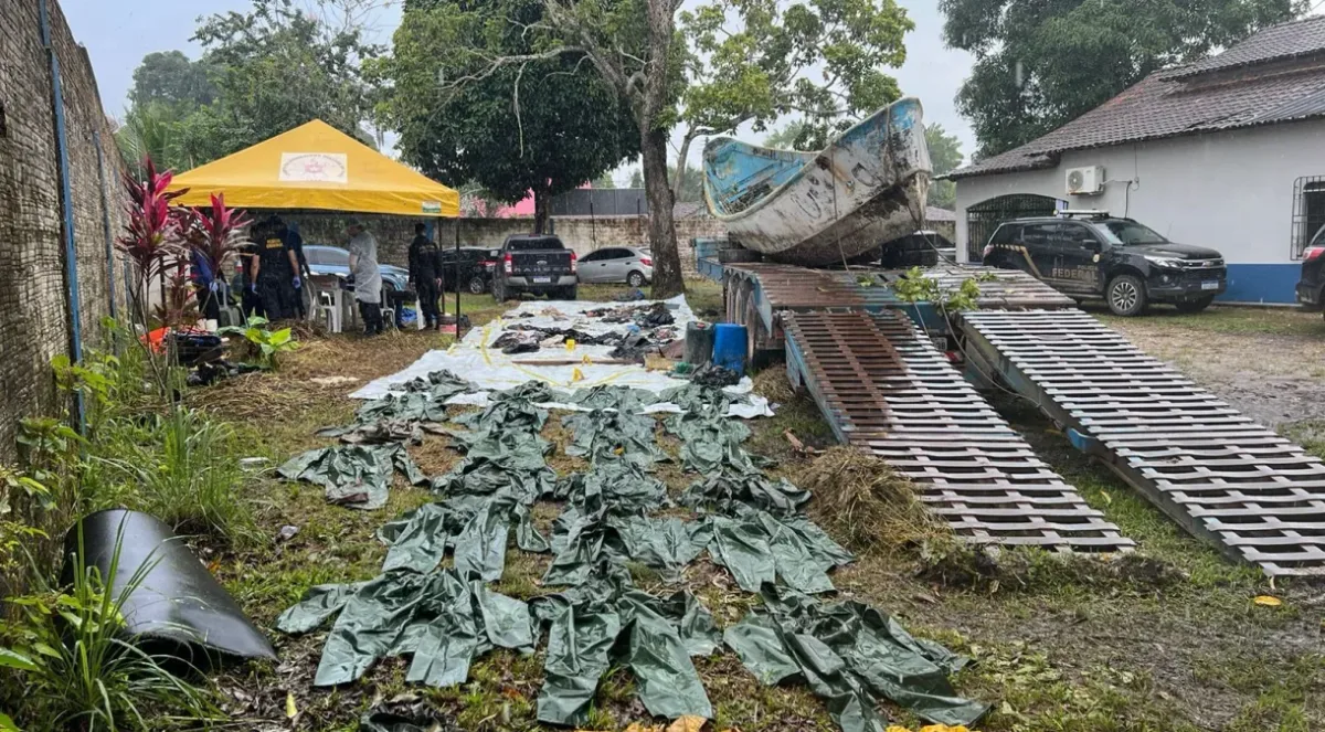 Polícia Federal investiga barco à deriva com 25 pessoas e nove corpos encontrados no Pará