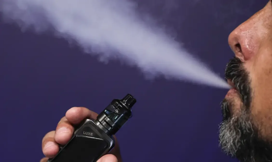 Anvisa avalia proibição de cigarros eletrônicos