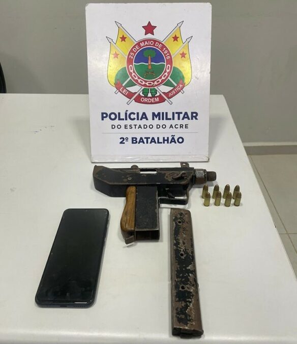 PM prende traficante com submetralhadora no Taquari
