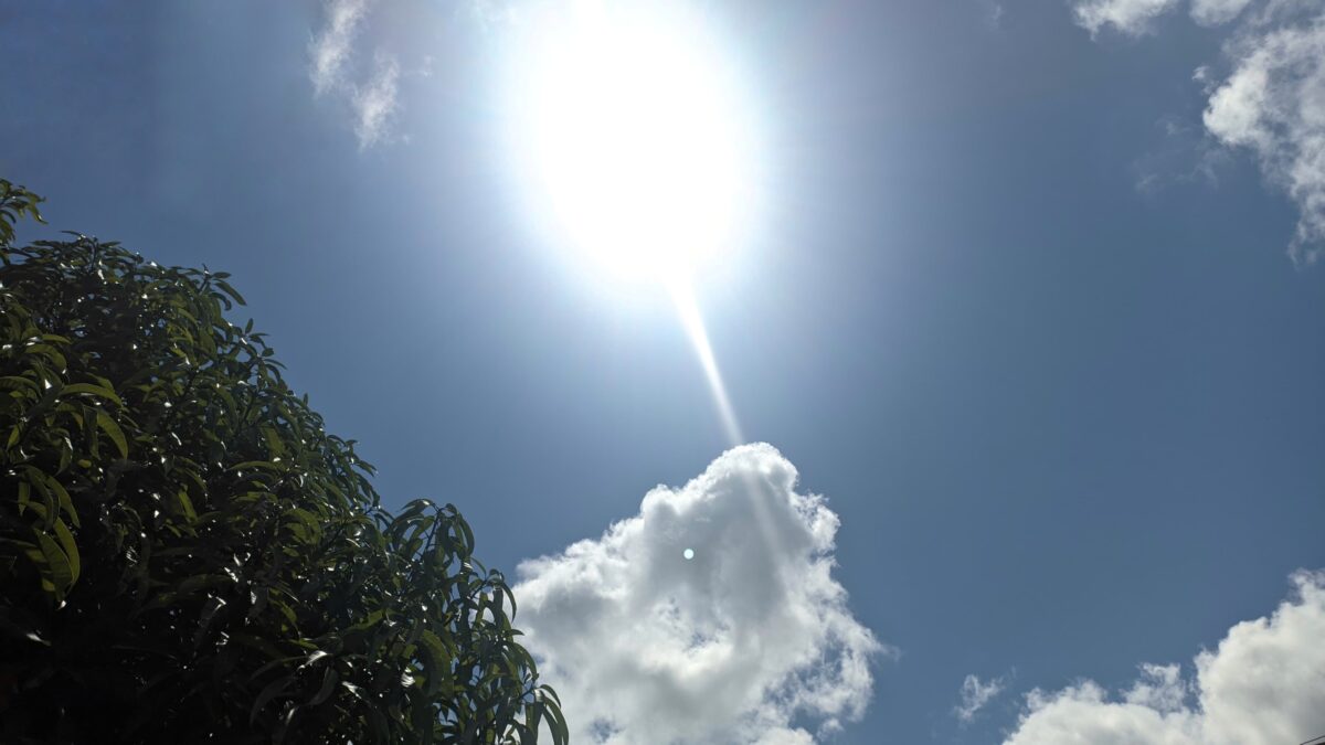 Sábado no Acre com sol e chuvas passageiras; confira a previsão completa do tempo