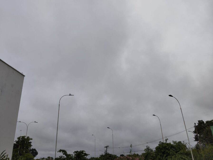 Clima ameno e céu nublado marcam nesta segunda-feira em Sena Madureira