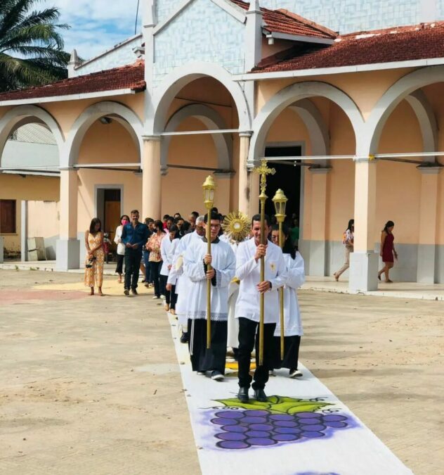 Igreja Nossa Senhora da Conceição em Sena Madureira divulga programação de Corpus Christi