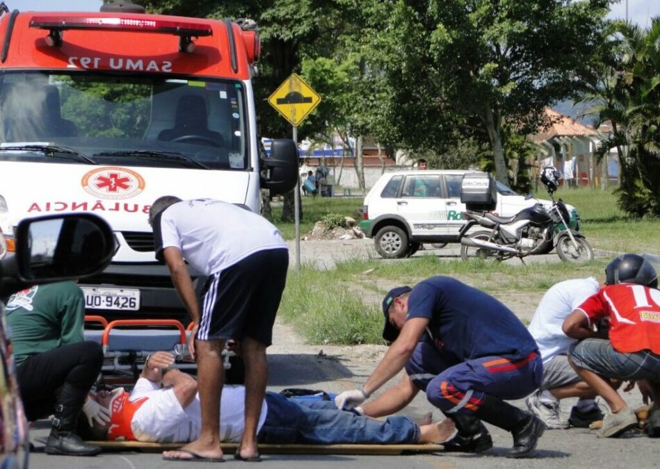 Motorista embriagado atropela pedestre e foge sem prestar socorro em Sena Madureira