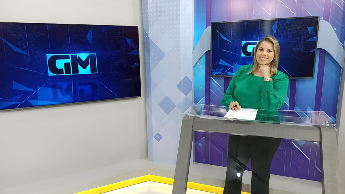 Jornalista é demitida de TV após voltar da licença maternidade