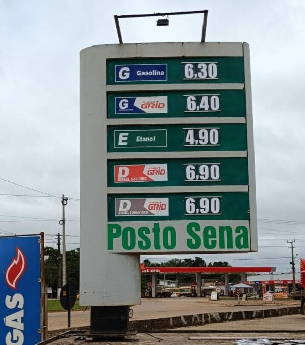 Guerra de preços entre postos de gasolina em Sena Madureira beneficia consumidores