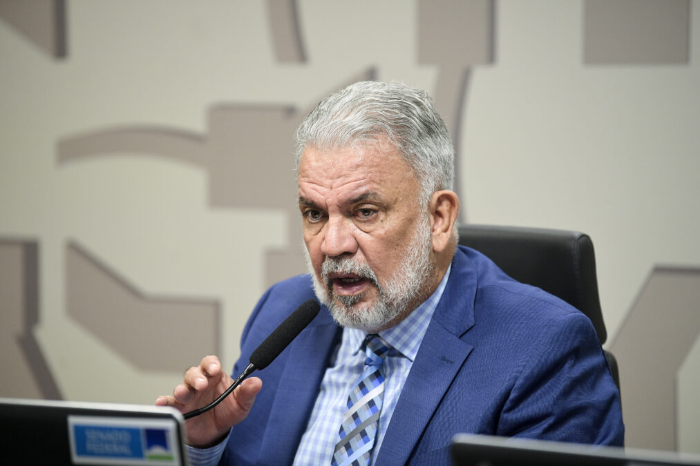 Aprovado projeto do senador Petecão que permite voos domésticos de empresas estrangeiras na Amazônia