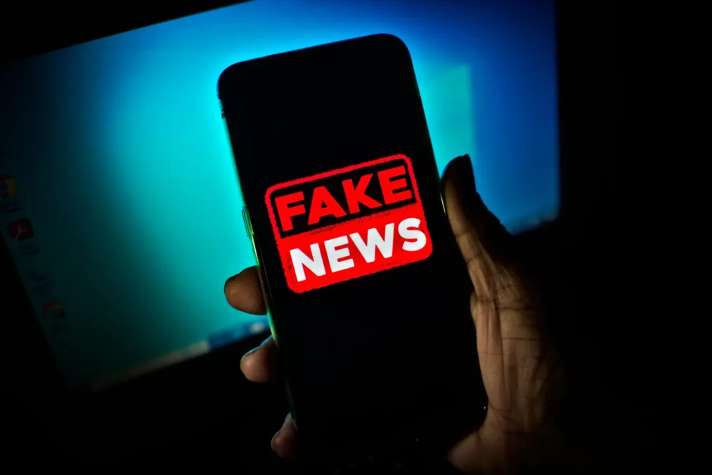 STF firma acordo com redes sociais para combater desinformação