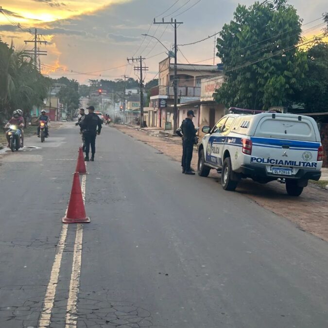 Mulher é presa na BR-364 próximo a Sena Madureira por porte de droga