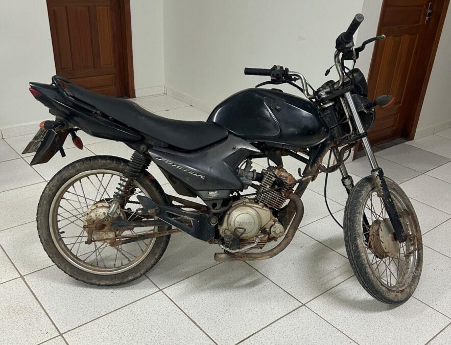 Polícia Militar de Sena Madureira recupera motocicleta furtada no bairro Niterói