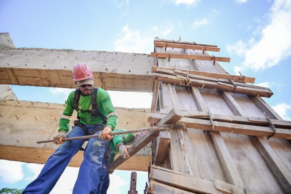 Obras da Ponte da Sibéria avançam em Xapuri