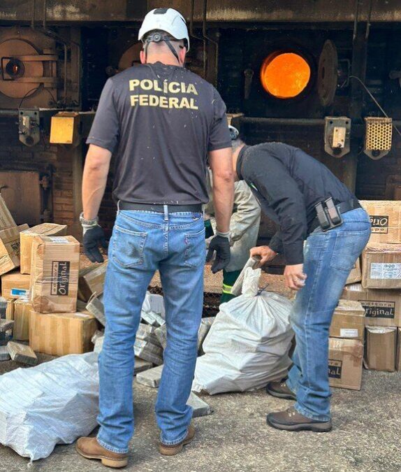 Polícia Federal incinera duas toneladas de drogas em Goiás