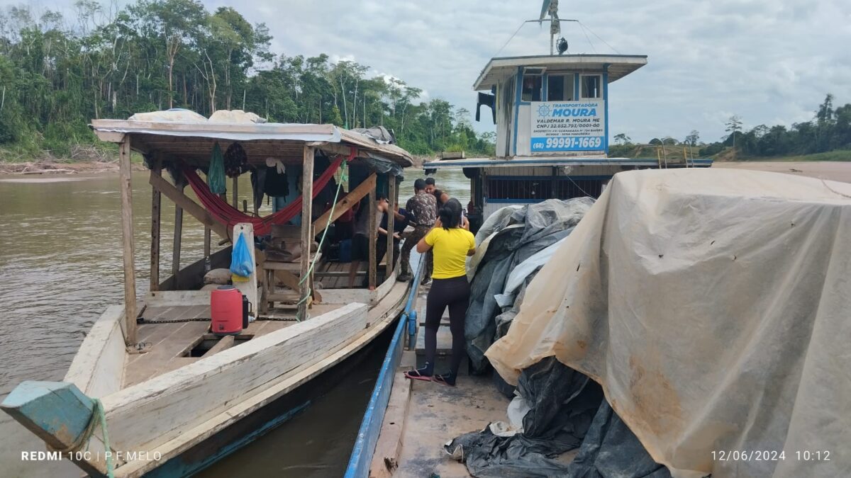 Empresários que transportam mercadorias para Santa Rosa enfrentam dificuldades por conta da seca do Purus