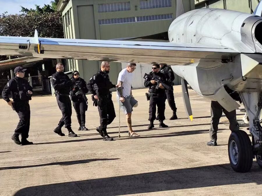 Ronnie Lessa chega à penitenciária de segurança máxima em Tremembé (SP) após ser transferido do MS