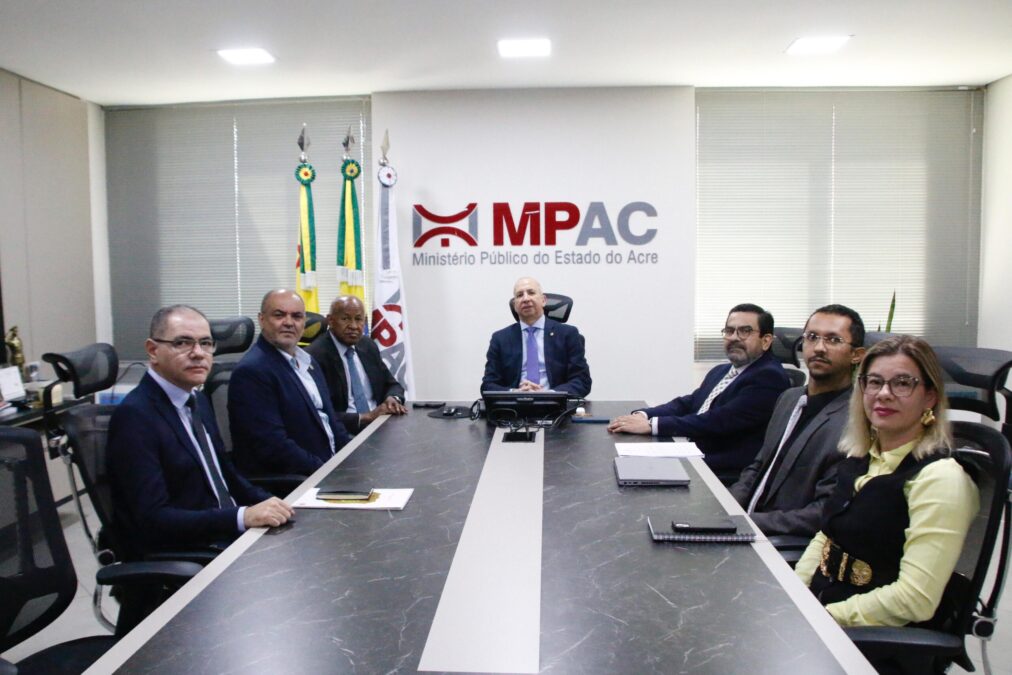 MPAC, TJAC e Polícia Civil discutem fluxo de tramitação de inquéritos
