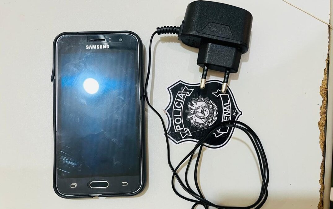 Polícia flagra tentativa de introdução de celular em presídio Evaristo de Moraes