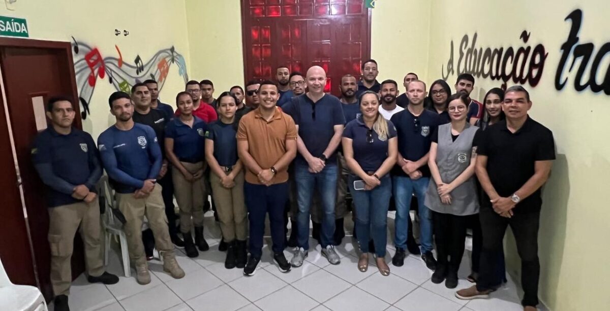 Deputado Gerlen Diniz visita unidade do ISE em Sena e anuncia benefícios importantes