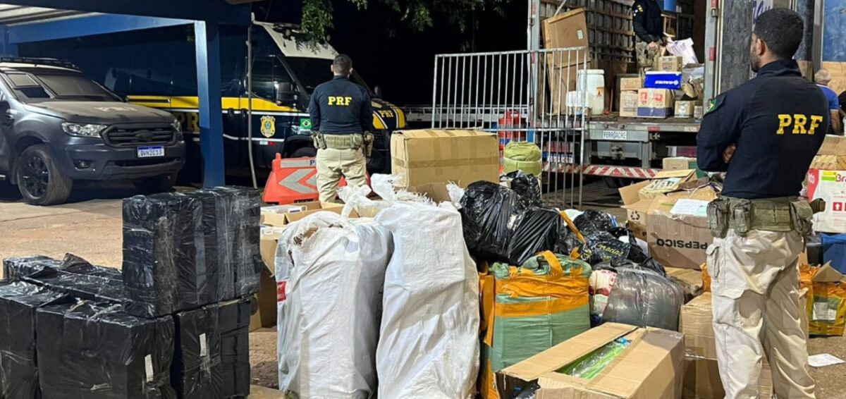 PRF apreende 09 kg de folhas de coca e 2.000 maços de cigarros em fiscalização no Bujari