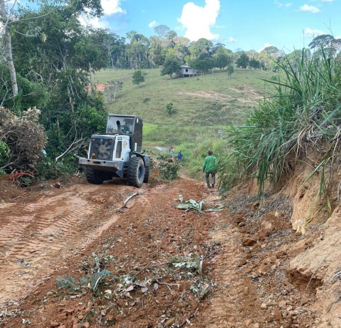 Governo do Acre reabre e melhora Ramal Favo de Mel em Sena Madureira