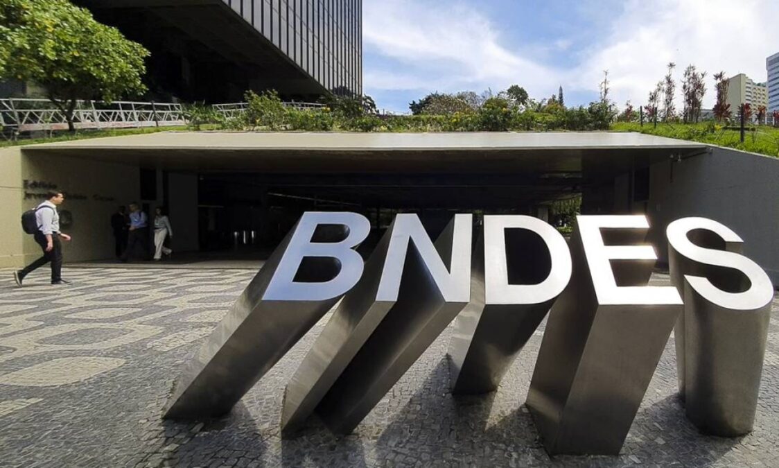 Com R$ 170 milhões em 2024, BNDES amplia crédito para empresas do Acre