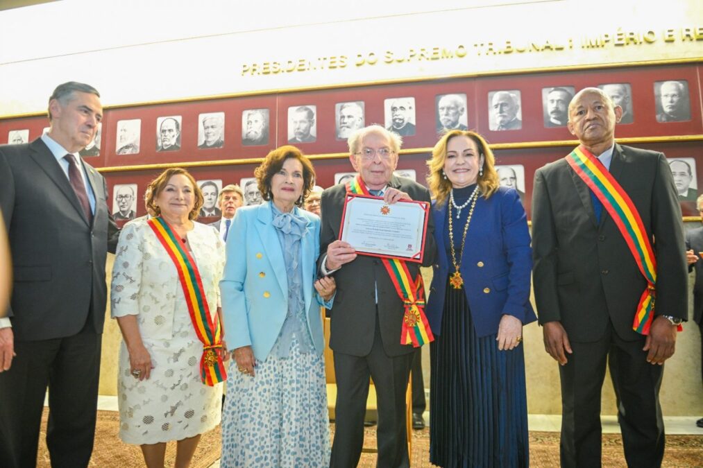 TJAC homenageia ministro aposentado Ilmar Nascimento Galvão no STF
