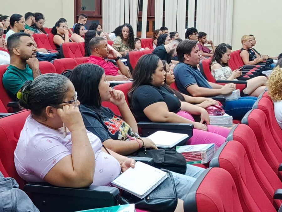 Pré-Enem Legal abre inscrições para ex-alunos e comunidade até o final do mês