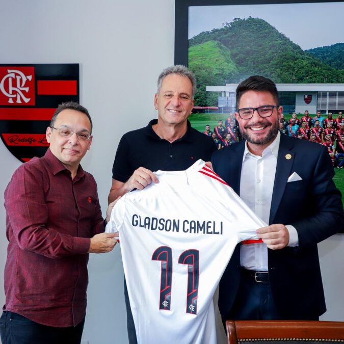 Governador Gladson Cameli anuncia jogo do Flamengo no Acre e parceria para inauguração de estádio